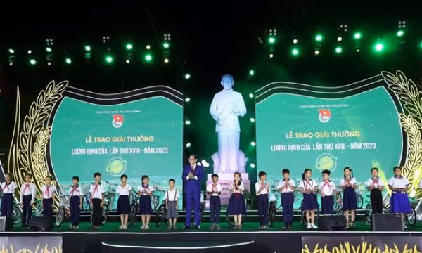 Trao Giải thưởng Lương Định Của cho 42 thanh niên xuất sắc về nông nghiệp