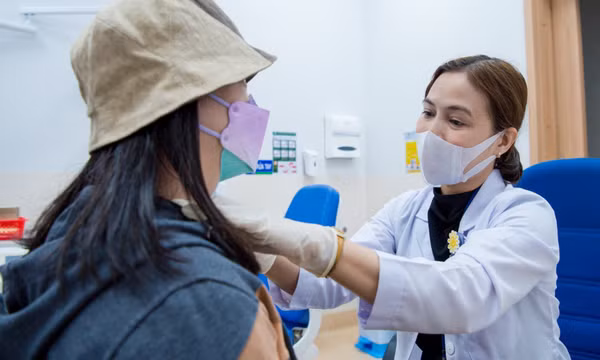 Cấp phép hành nghề cho bác sĩ ở Việt Nam thuộc nhóm 'đơn giản nhất' Đông Nam Á