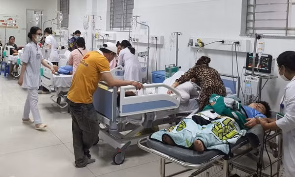 93 học sinh ngộ độc do ăn thịt kho nhiễm khuẩn