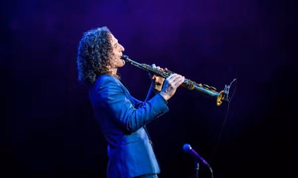 Kenny G mê hoặc hơn 4.000 khán giả bằng những giai điệu bất hủ