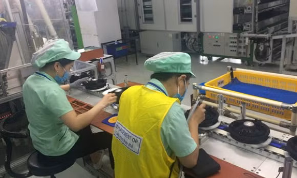 Dự kiến sinh con vào đầu năm 2024, lao động nghỉ việc sớm có được hưởng chế độ thai sản?