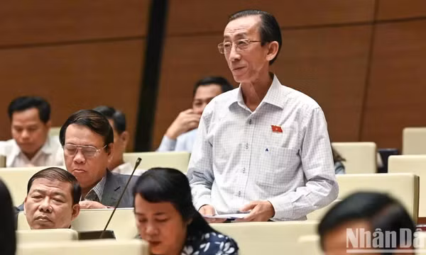 Đại biểu Quốc hội kiến nghị tiếp tục miễn giảm thuế, phí với “liều lượng” cao hơn