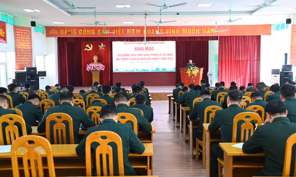 Khai mạc bồi dưỡng kiến thức quốc phòng và an ninh đối tượng 3 cán bộ quân đội, khóa 1 năm 2023