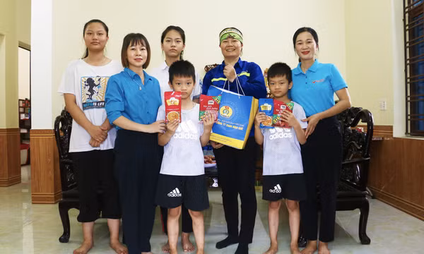 Nâng đỡ những tương lai của thợ mỏ
