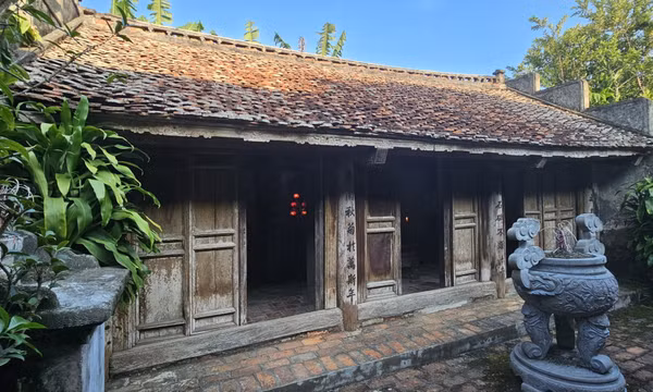Thăm nhà thờ danh nhân Nguyễn Khuyến