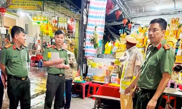 Một chiến sĩ công an xã ở Hà Tĩnh bị đâm trọng thương khi làm nhiệm vụ