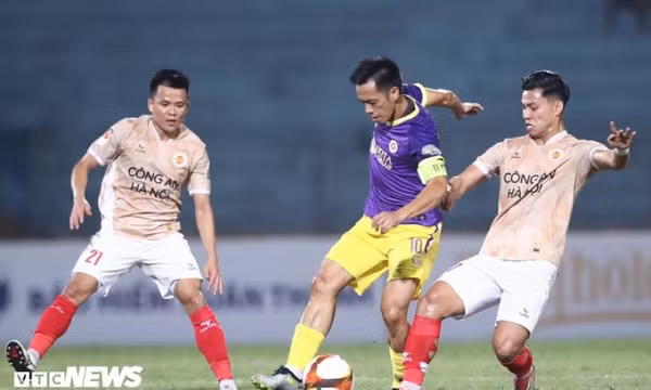 HLV Gong Oh-kyun ngồi khán đài, CLB Công an Hà Nội thắng Hà Nội FC