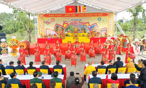 Phát huy thế mạnh du lịch văn hóa tâm linh