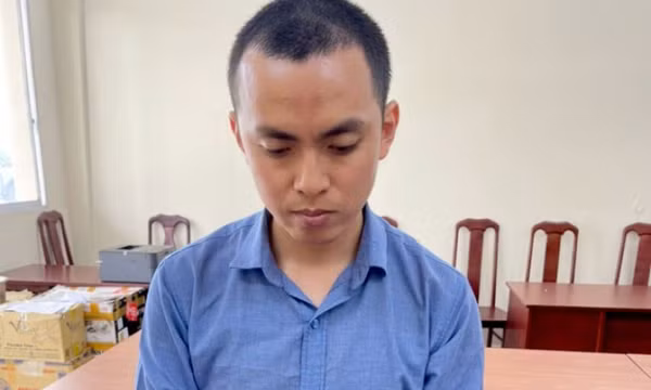 Chuyên viên ngân hàng ở TPHCM giả chữ ký chiếm đoạt 5 tỷ đồng của khách
