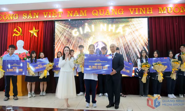 Trao giải vòng Sơ khảo 2 Cuộc thi Trí tuệ Nhân tạo 2023