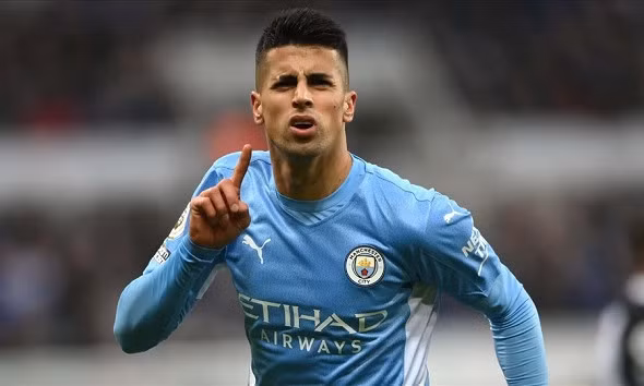 Cancelo đạt thỏa thuận cá nhân với Barca