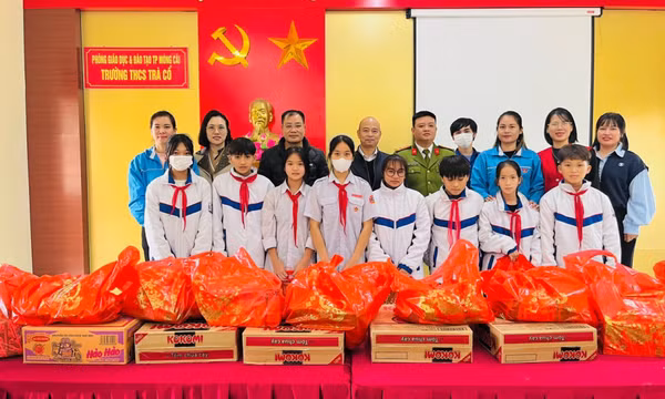 Người kết nối những tấm lòng nhân ái