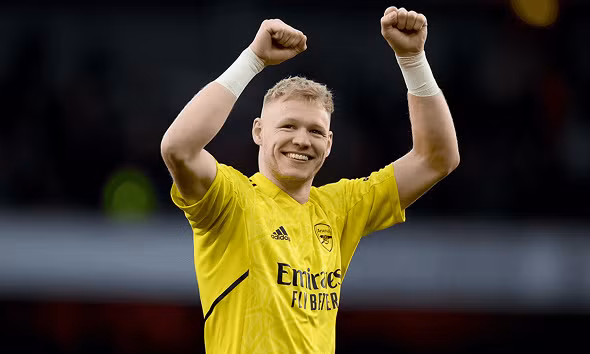 Người gác đền hoàn hảo với Arsenal