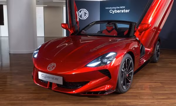 MG Cyberster: Xe roadster điện gốc Anh Quốc bứt tốc chỉ trong 3 giây