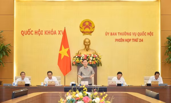 Ủy ban Thường vụ Quốc hội sẽ chất vấn Bộ trưởng Tư pháp và Bộ trưởng Nông nghiệp và Phát triển nông thôn