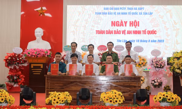 Xã Tân Lập tổ chức Ngày hội toàn dân bảo vệ ANTQ