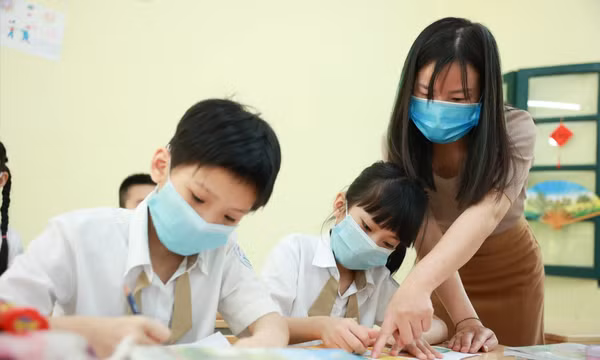 Chế độ phụ cấp cho giáo viên kiêm công tác đoàn năm 2023