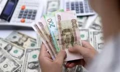 Giá ruble xuống thấp nhất kể từ đầu chiến sự