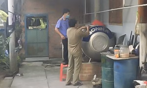 Kinh hoàng phát hiện thi thể trong bồn nước của gia đình lúc nửa đêm