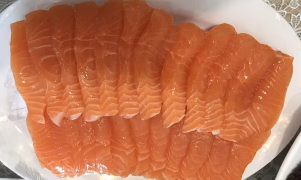Môi bị nứt nẻ là một trong những biểu hiện của thiếu vitamin