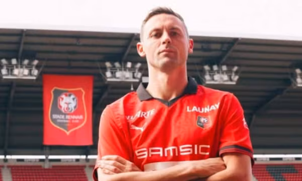 Mâu thuẫn với Mourinho, Matic bị Roma bán đứt sau 1 mùa