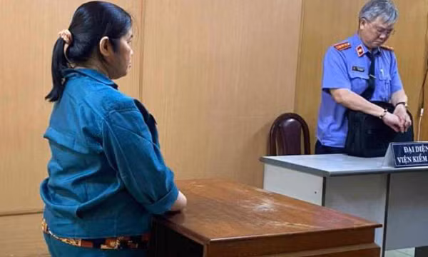 Lừa góp vốn mua bán thiên thạch, chiếm đoạt hơn 44 tỷ đồng