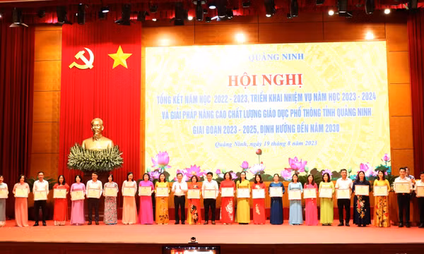 Triển khai nhiệm vụ năm học 2023-2024 và giải pháp nâng cao chất lượng giáo dục phổ thông