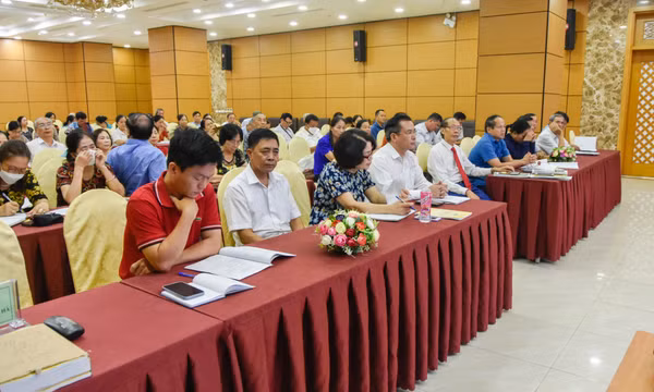 Tập huấn nghiệp vụ xây dựng, quản lý mô hình CLB Liên thế hệ tự giúp nhau