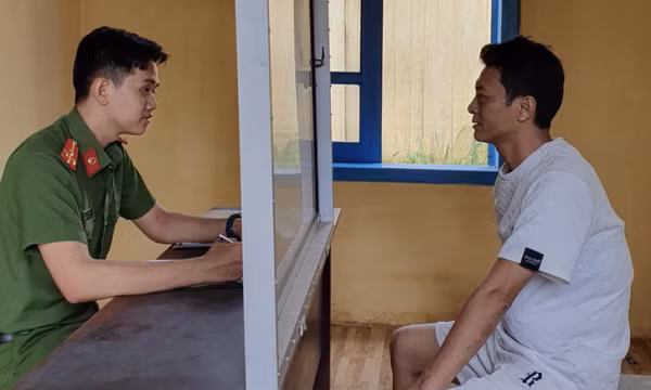 Khởi tố hai người hiếp dâm bé gái 13 tuổi tại tiệm massage