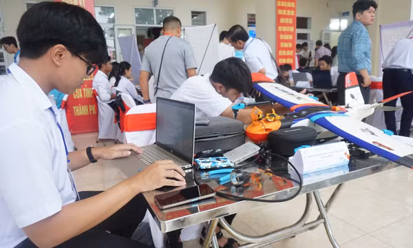 Sôi nổi Vòng Chung kết Hội thi tin học trẻ toàn quốc năm 2023 tại TP Hạ Long
