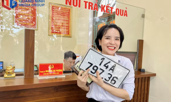 Ngày đầu thực hiện cấp biển số định danh cho xe cơ giới