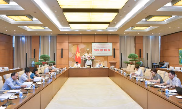 Quốc hội điện tử cần tạo môi trường để tương tác với cử tri, người dân