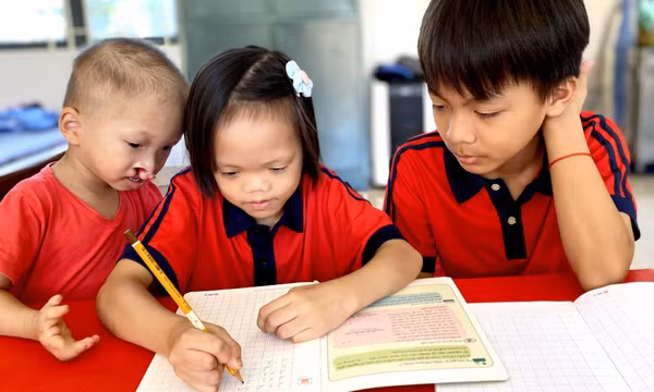 Một ngày ở Khoa chăm sóc đặc biệt