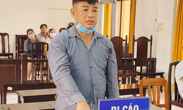 Lãnh 18 năm tù do giết chết người tình vì ghen
