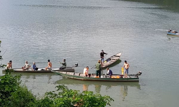 Tìm thấy thi thể mất tích do lật ghe ở lòng hồ Sông Tranh 4