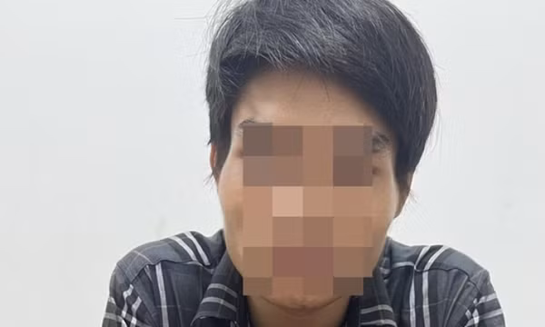 Bắt khẩn cấp cha dượng bạo hành bé trai 3 tháng tuổi tử vong