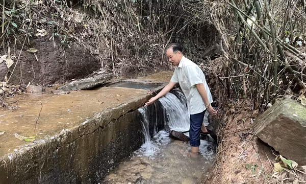 Sớm khắc phục đập Pạt Cạp đã xuống cấp