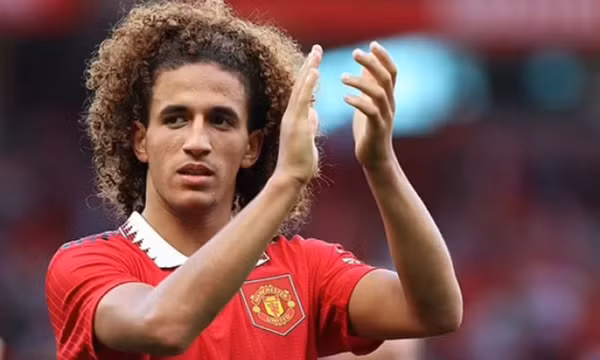 Hannibal Mejbri chia tay Man Utd