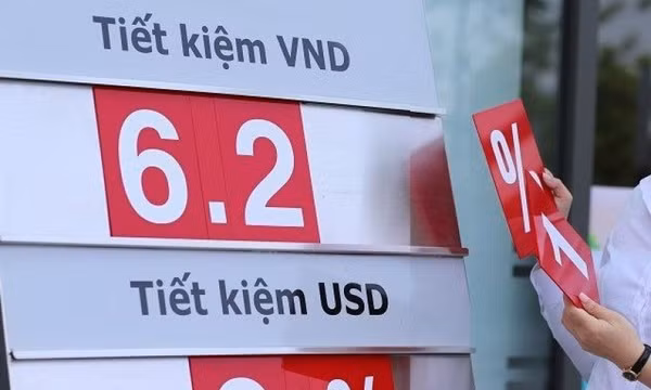 Ngân hàng đồng loạt giảm lãi suất tiết kiệm