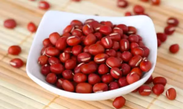 Đậu đỏ bổ dưỡng nhưng cần lưu ý tác dụng phụ khi ăn