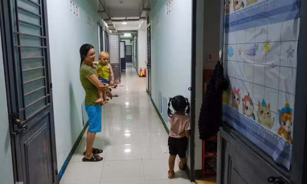 Hoãn thương lượng tăng lương tối thiểu đến cuối năm 