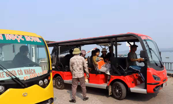 Xe điện phục vụ du lịch - Tiện ích và những nỗi lo