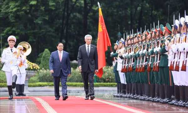 Thủ tướng Phạm Minh Chính chủ trì lễ đón Thủ tướng Singapore Lý Hiển Long