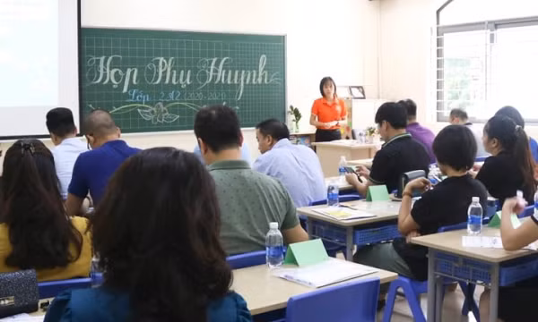 Năm nào cũng đóng tiền lắp điều hòa, máy chiếu, vậy cái cũ đi đâu?