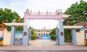 Hải Phòng: Nguyên Hiệu trưởng bị tuyên án 30 tháng tù giam