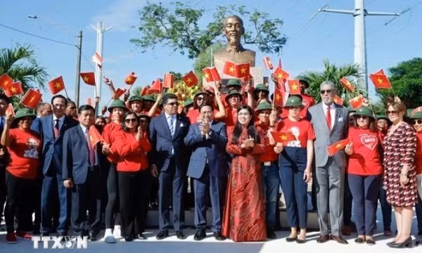 Thủ tướng dự khánh thành tôn tạo tượng đài Chủ tịch Hồ Chí Minh ở CH Dominicana