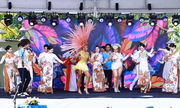 Thủ tướng Phạm Minh Chính dự Chương trình “Ngày Việt Nam tại Brazil”