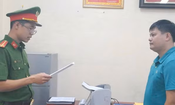 Khởi tố chủ xưởng in ở Thái Nguyên làm giả loạt con dấu