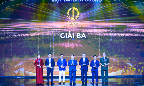 Quảng Ninh đạt giải Ba tại Cuộc thi ảnh nghệ thuật cấp quốc gia "Tự hào một dải biên cương"