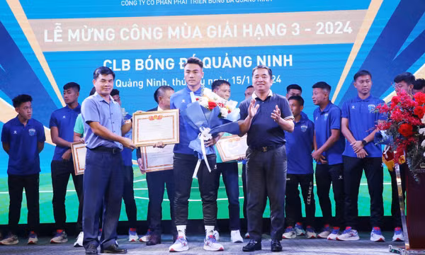 "Lá chắn thép" của đội bóng Vùng mỏ